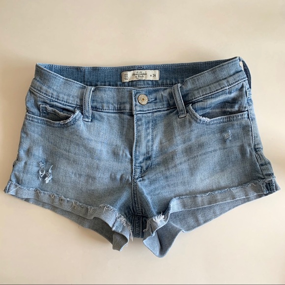 A&F Low Rise Jean Shorts - Picture 6 of 8